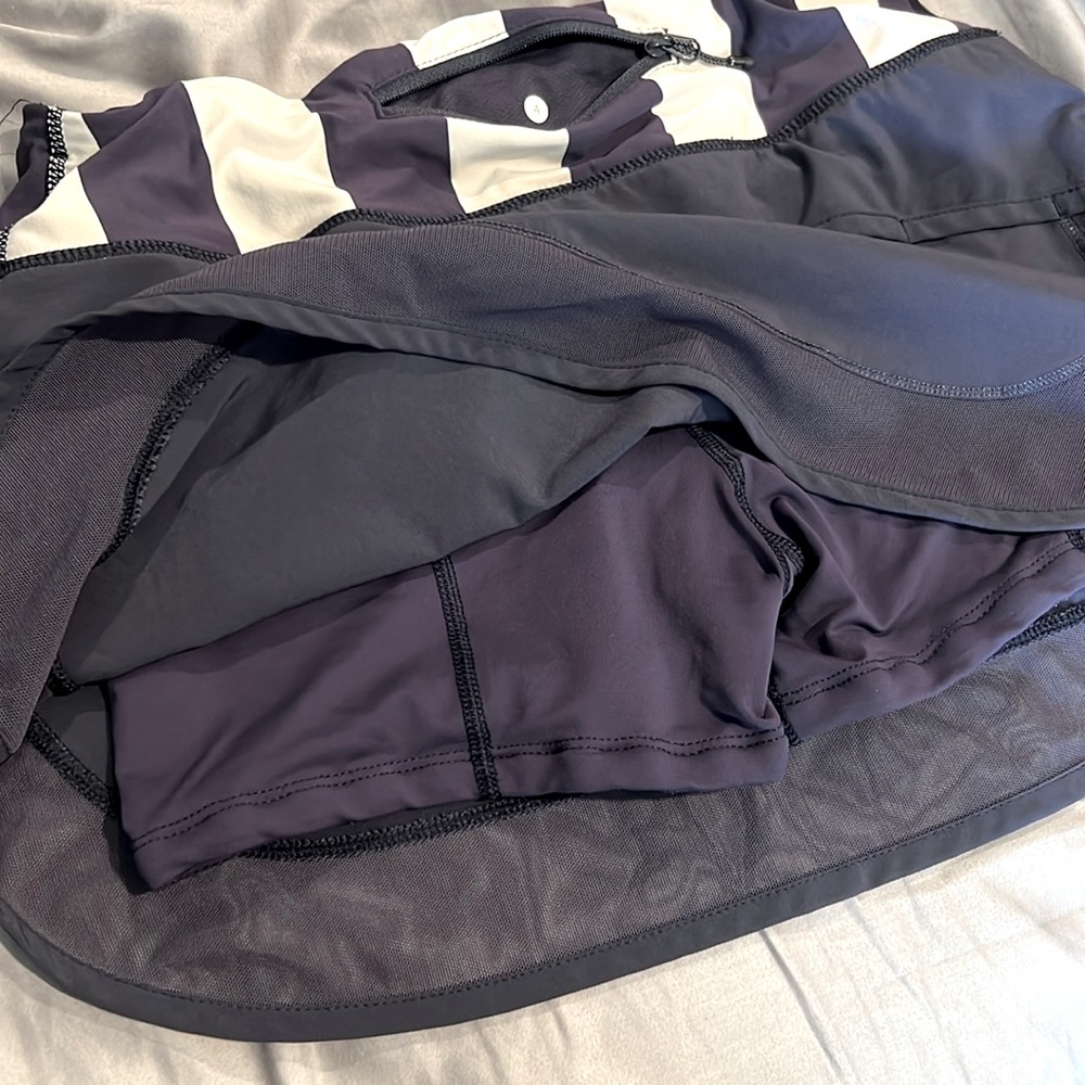 Lululemon Skort - Picture 4 of 4
